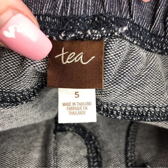 NWT Tea Collection pants indigo Promenade pedal pushers size 5 years - Picture 4 of 9